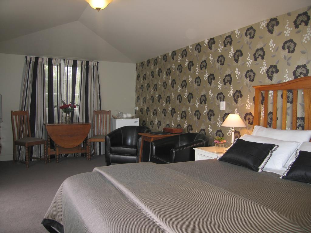 Cheltenham House แฮนเมอร์สปริงส์ ภายนอก รูปภาพ
