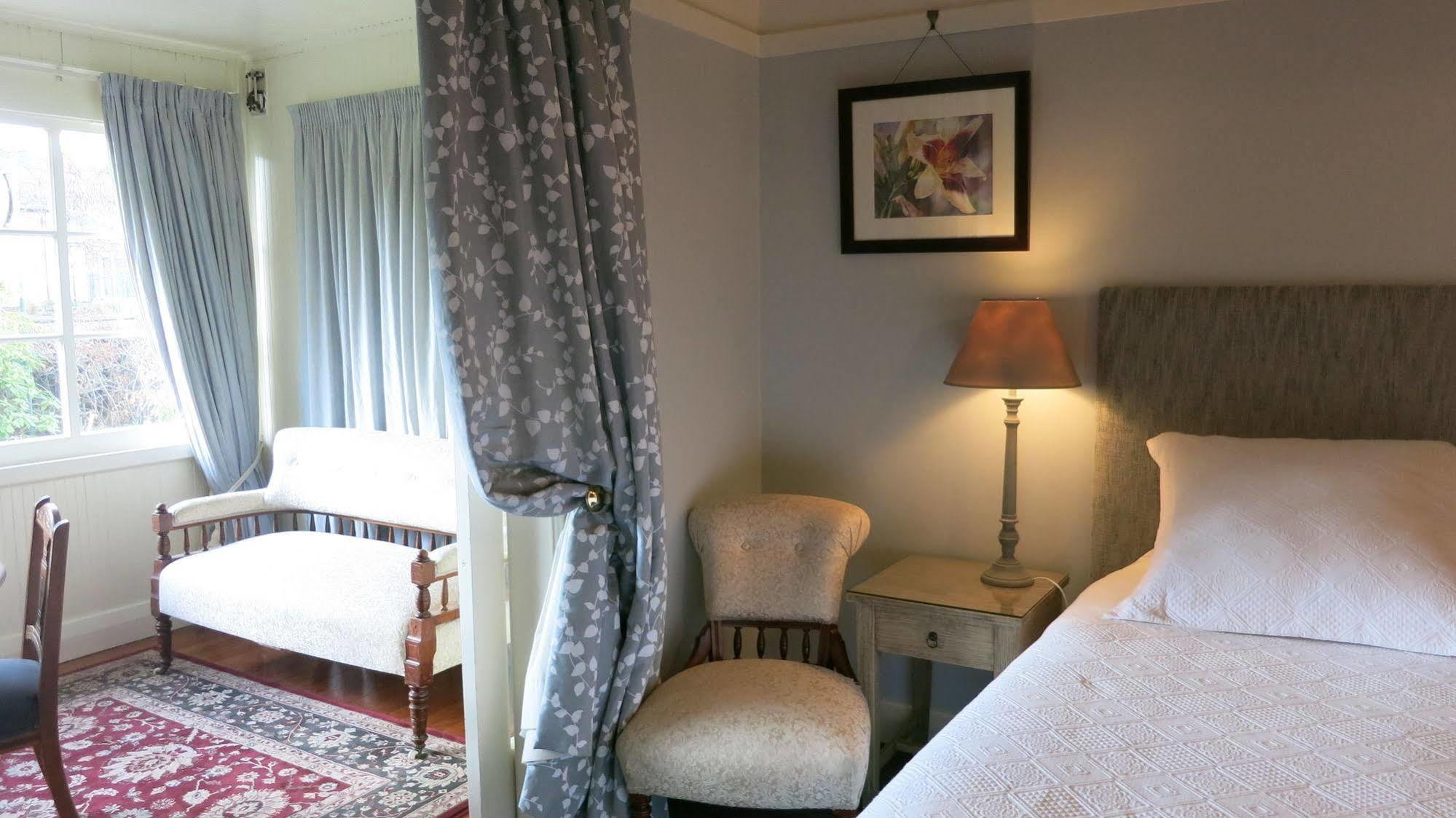 Cheltenham House แฮนเมอร์สปริงส์ ภายนอก รูปภาพ