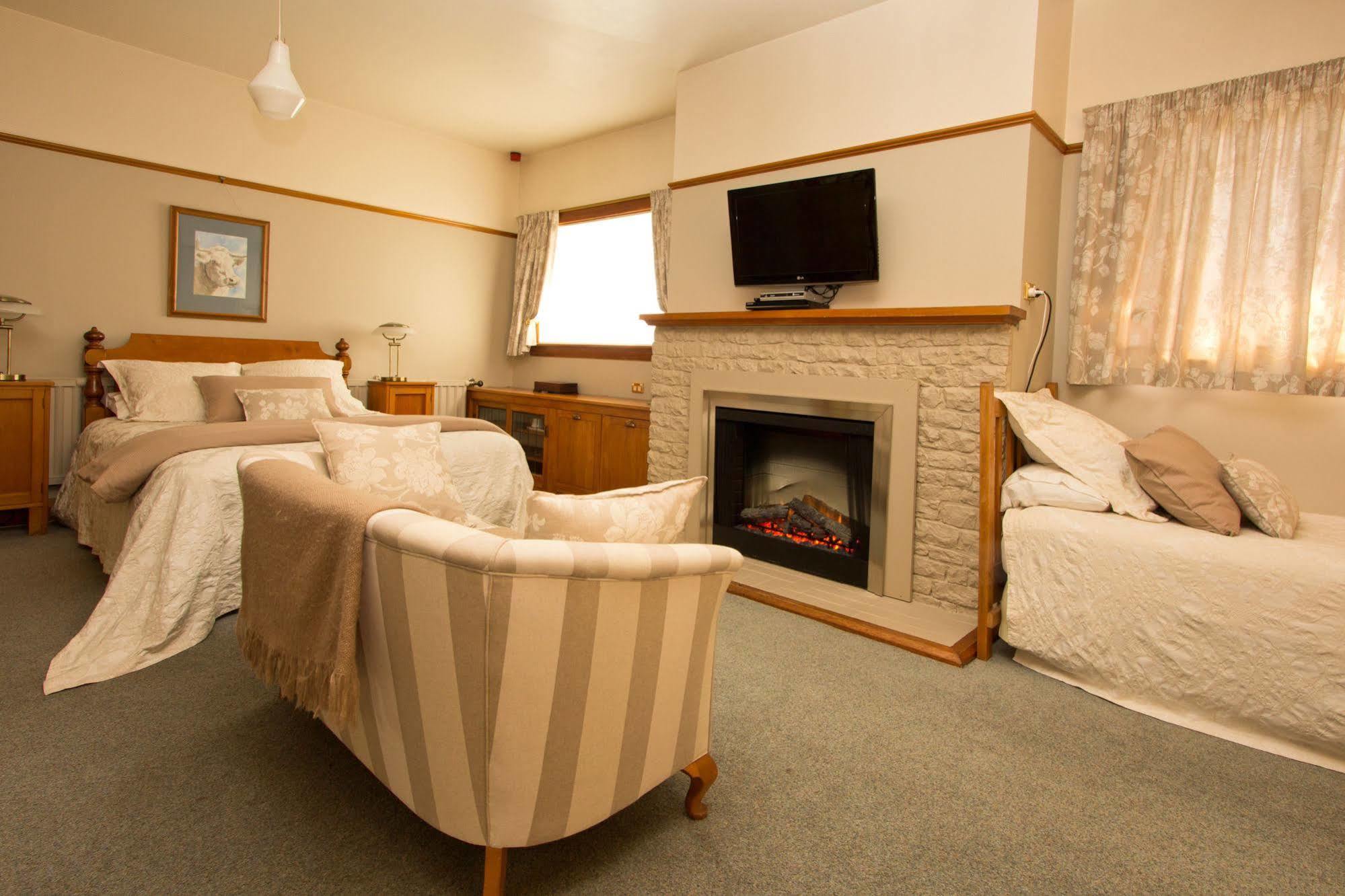 Cheltenham House แฮนเมอร์สปริงส์ ภายนอก รูปภาพ