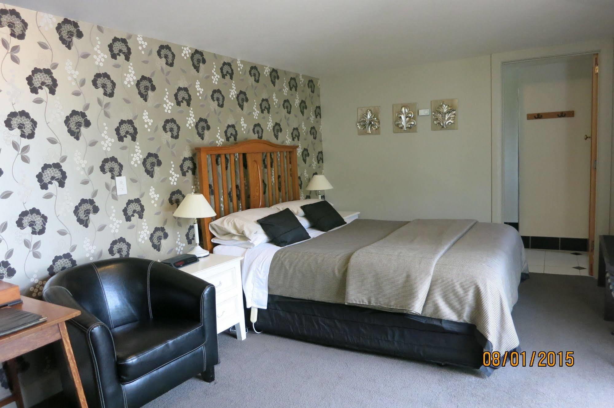 Cheltenham House แฮนเมอร์สปริงส์ ภายนอก รูปภาพ