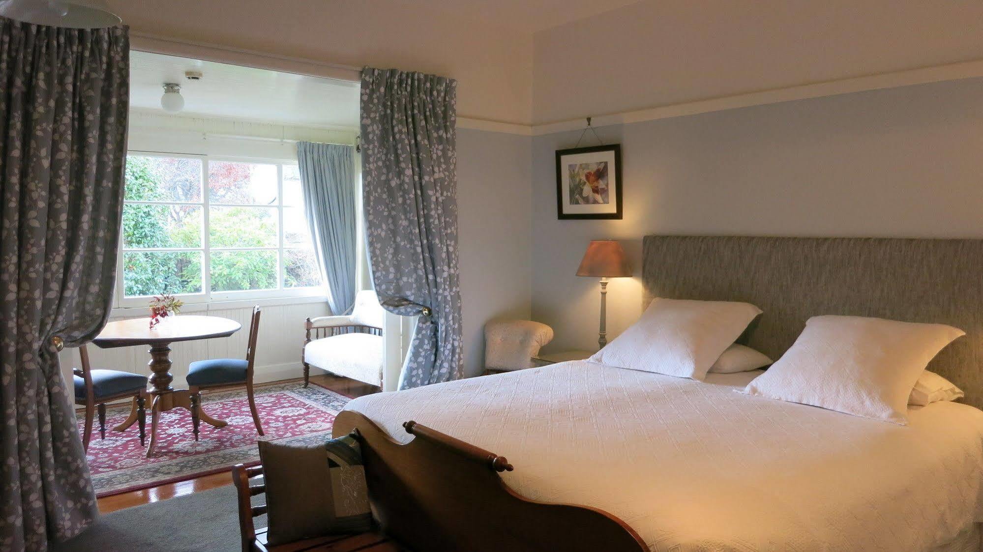 Cheltenham House แฮนเมอร์สปริงส์ ภายนอก รูปภาพ
