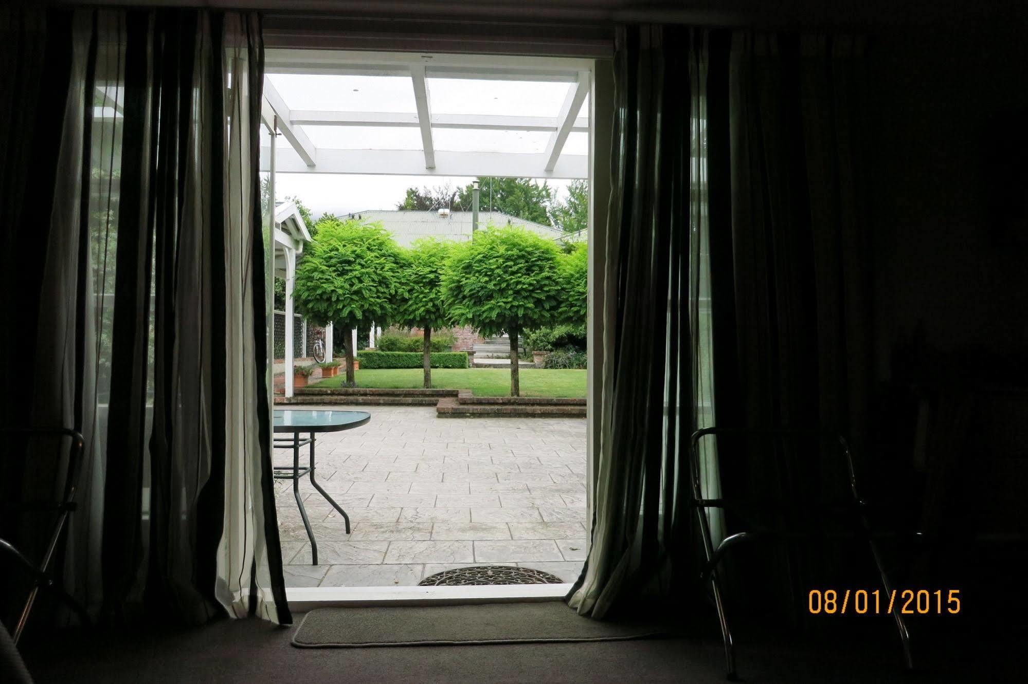 Cheltenham House แฮนเมอร์สปริงส์ ภายนอก รูปภาพ
